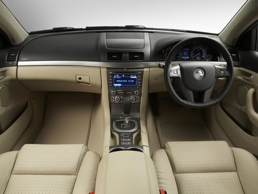  Holden Calais V Sportwagon 2008 года  (фото 14 из 16)